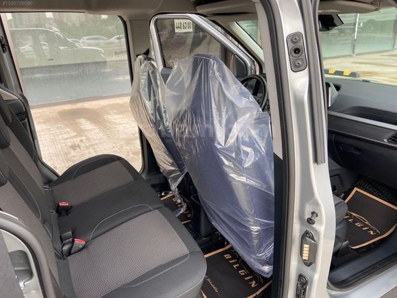 BAYANDAN 2024 FORD COURİER 1.5 HATASIZ 25.000KM