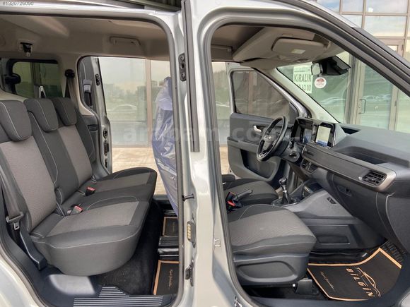 BAYANDAN 2024 FORD COURİER 1.5 HATASIZ 25.000KM