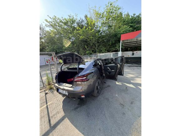 Sahibinden Citroen C4 X 1.2 PureTech Shine Bold 2023 Model 
