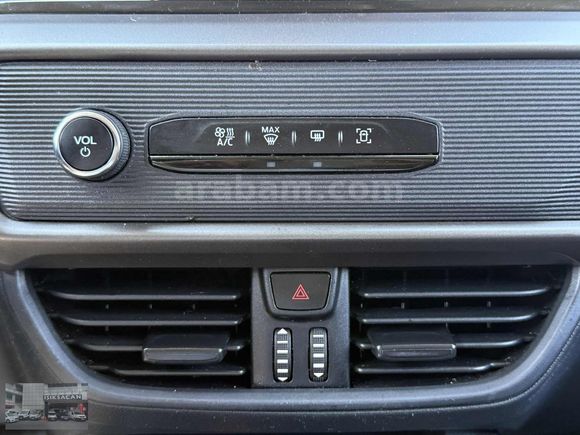 2024 FORD COURIER 1.5 ECOBLUE VAN BOYASZ 34 BİN KM %20 FATURALI