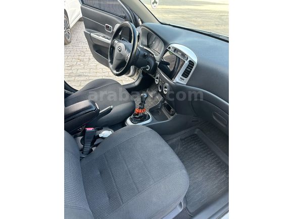 Sahibinden Hyundai Accent Era 1.4 Team 2010 Model