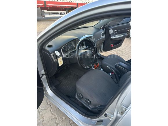 Sahibinden Hyundai Accent Era 1.4 Team 2010 Model