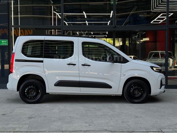 E-ROTA { 2026 SIFIR OPEL COMBO ESSENTIAL }