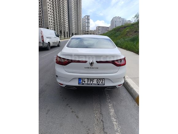Sahibinden Renault Megane 1.3 TCe Joy 2022 Model
