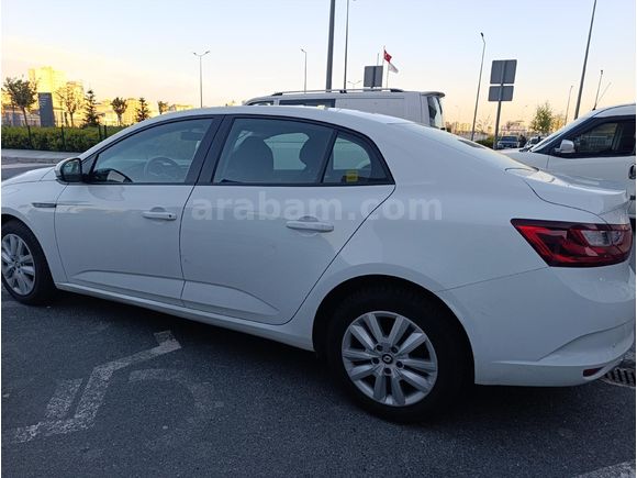 Sahibinden Renault Megane 1.3 TCe Joy 2022 Model
