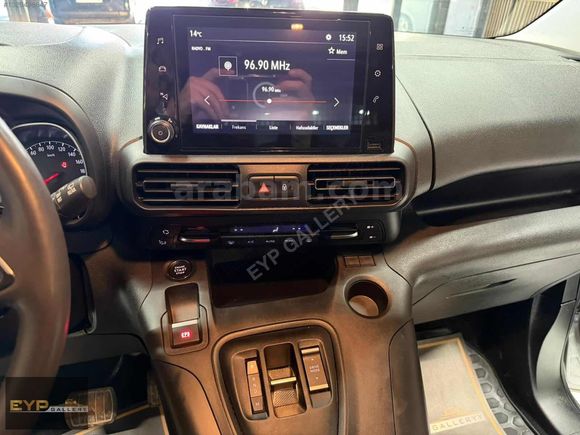 EYP GALLERY'DEN 2024 OPEL COMBO ELEGANCE UYGUN FİYATA