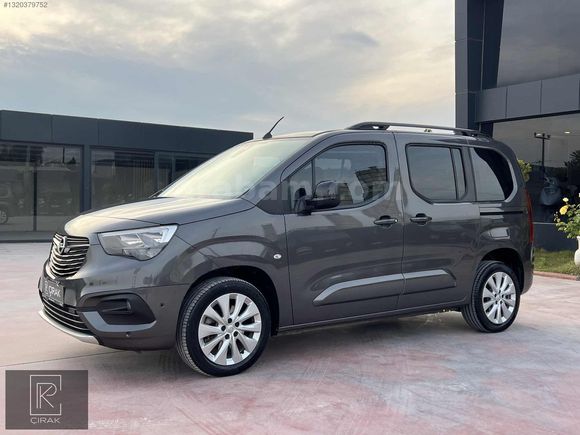ÇIRAK'TAN 2023 HATASIZ CAM TAVAN 1.5 COMBO ULTİMATE 28.000 KMDE_