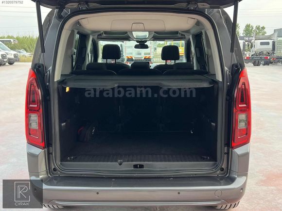ÇIRAK'TAN 2023 HATASIZ CAM TAVAN 1.5 COMBO ULTİMATE 28.000 KMDE_