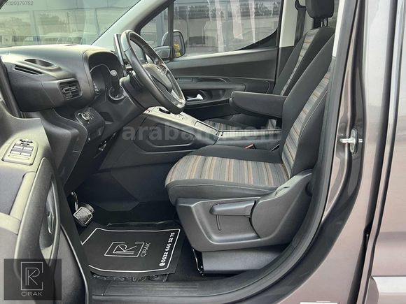 ÇIRAK'TAN 2023 HATASIZ CAM TAVAN 1.5 COMBO ULTİMATE 28.000 KMDE_