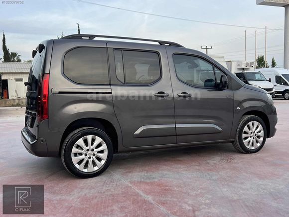 ÇIRAK'TAN 2023 HATASIZ CAM TAVAN 1.5 COMBO ULTİMATE 28.000 KMDE_