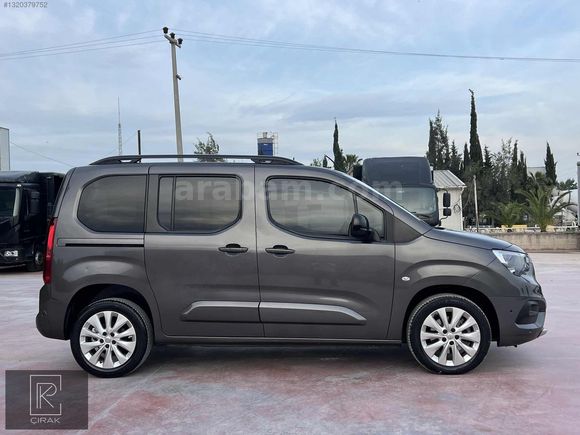 ÇIRAK'TAN 2023 HATASIZ CAM TAVAN 1.5 COMBO ULTİMATE 28.000 KMDE_