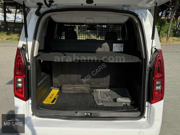 HATASIZ COMBO 1.5 D OTOMATİK FULL+FULL ULTİMATE CAM TAVAN 50 KM