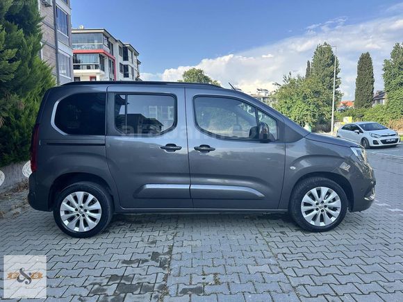 F&S OTOMOTİV'DEN 2023 OPEL COMBO 1.5 D ULTİMATE 78.000KM BOYASIZ