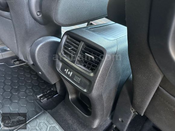 2024 OPEL COMBO ELEGANCE DİZEL OTOMATİK HATASIZ BOYASIZ