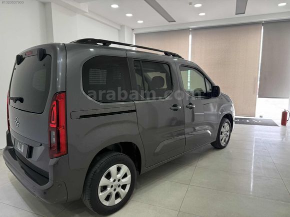 ALN AUTO 2022 COMBO CAM TAVAN "69,500"KM HATASIZ