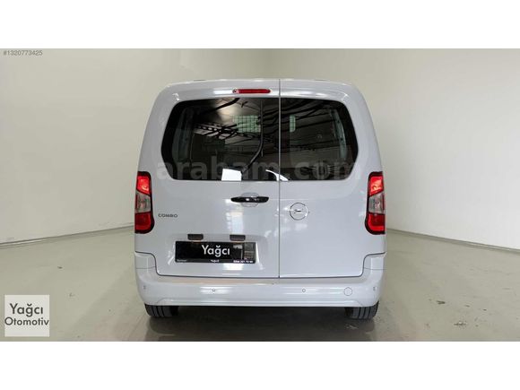 *YETKİLİ BAYİDEN 2025 OPEL COMBO 1.5 D ULTIMATE XL - %20 KDV
