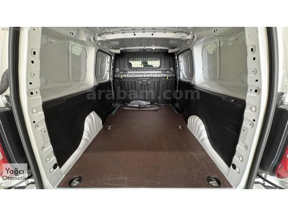 *YETKİLİ BAYİDEN 2025 OPEL COMBO 1.5 D ULTIMATE XL - %20 KDV