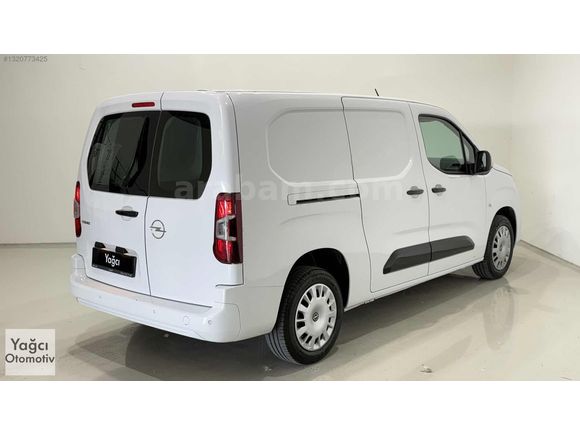 *YETKİLİ BAYİDEN 2025 OPEL COMBO 1.5 D ULTIMATE XL - %20 KDV