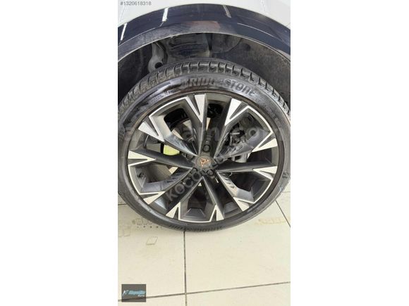 2025 Çıkışlı Formentor 10.000 KM | Yetkili Servis Bakımlı