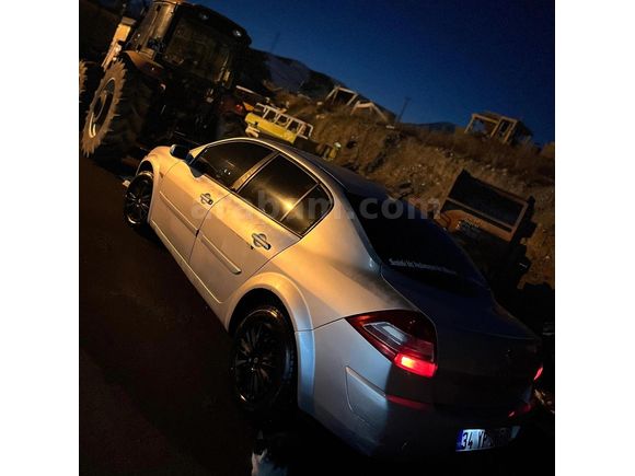 ÇİÇEK PAKET MEGANE DERTSİZ PAKET