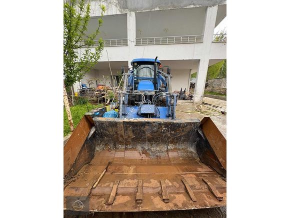 New Holland td75d