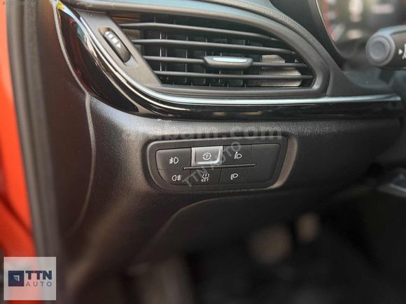 TTN AUTO'dan EGEA CROSS 1.6 DİZEL OTM. LOUNGE+ TRCT+ GSR2