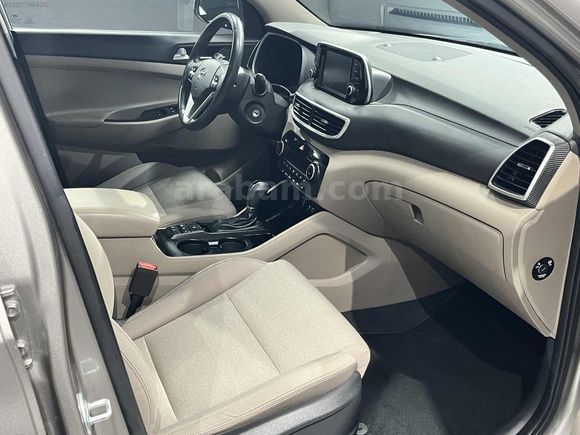 DEHA'dn_HYUNDAİ_TUCSON_1.6 CRDI 4x2_STYL PLUS_SERVİS_BAKIMLI