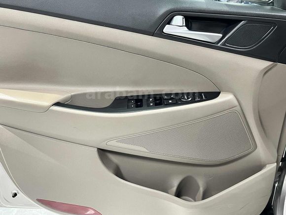 DEHA'dn_HYUNDAİ_TUCSON_1.6 CRDI 4x2_STYL PLUS_SERVİS_BAKIMLI