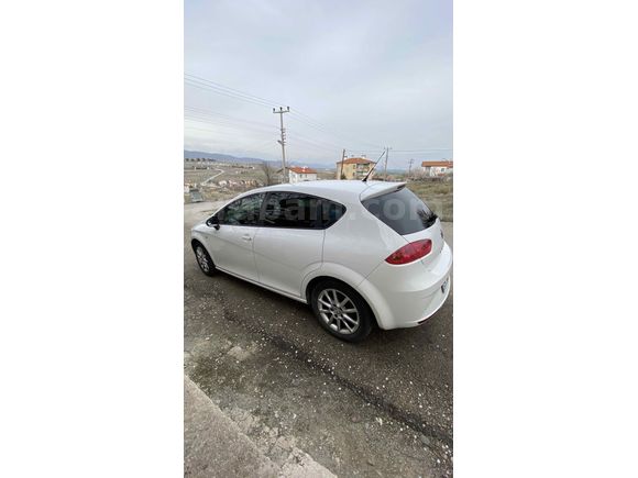3.Sahibinden elden ele gezmemiş temiz bakımlı otomatik Leon 