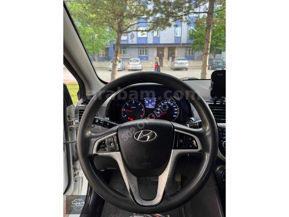 302//DEN HYUNDAİ ACCENT BLUE OTMTK K.K 12 TAKSIT