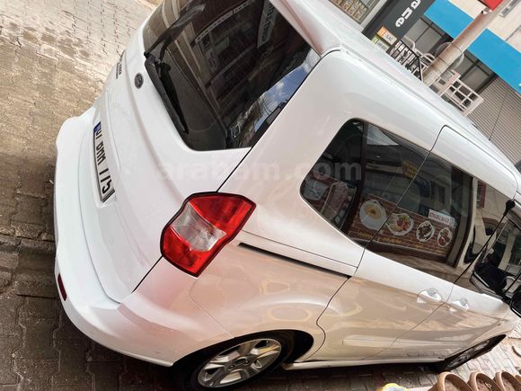 Sahibinden Ford Tourneo Courier 1.5  TDCİ Deluxe 2023 Model 