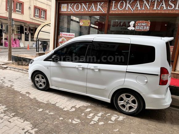 Sahibinden Ford Tourneo Courier 1.5  TDCİ Deluxe 2023 Model 
