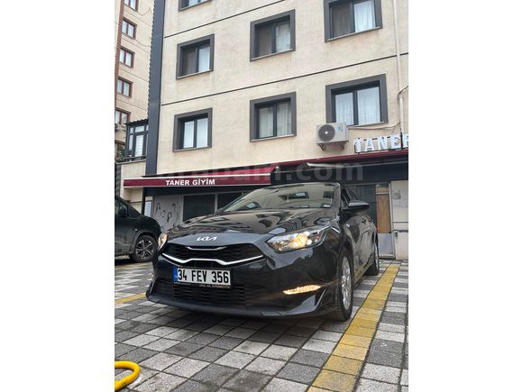 Sahibinden Garantili 2022 Kia Ceed 1.0 T-GDI MHEV 