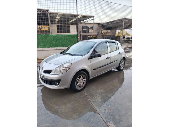 Sahibinden Renault Clio 1.4 Authentique 2006 Model