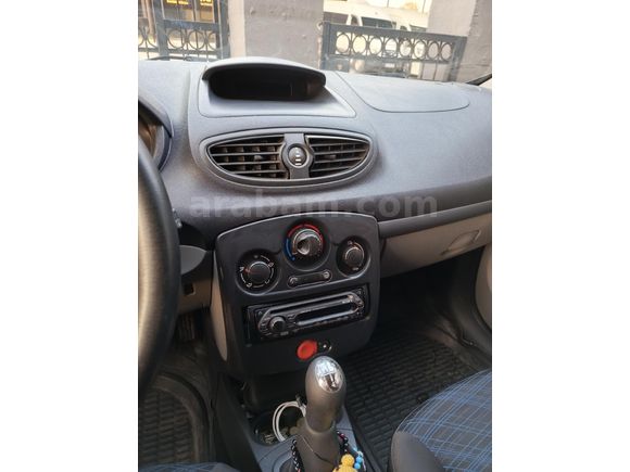 Sahibinden Renault Clio 1.4 Authentique 2006 Model
