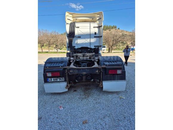 2015 MODEL TEMİZ BAKIMLI 1838T ÇEKİCİ