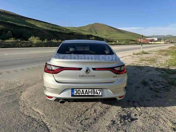 Sahibinden Renault Megane 1.5 dCi Touch 2018 Model 