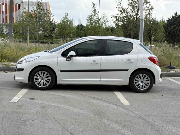 SAHİBİNDEN 178BİN KM HATASIZ 207 1.4HDİ