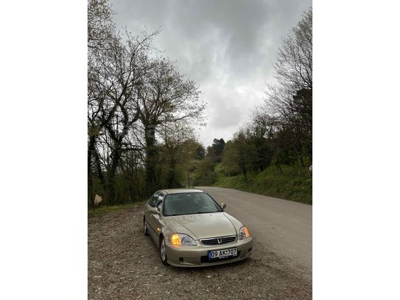 Sahibinden Honda Civic 1.6 i ES 2000 Model 