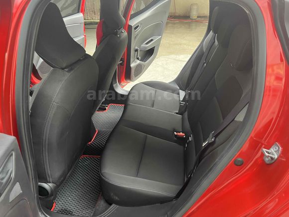 Sahibinden Renault Clio 1.0 TCe Joy 2023 Model 