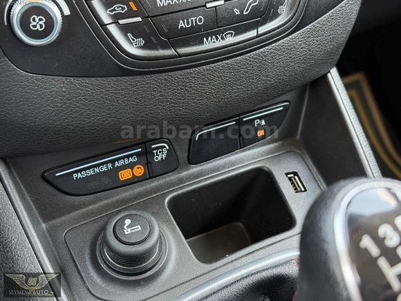 01 SEYMEN'DEN 2022 FORD COURİER-TİTANİUM PLUS - HATASIZ/BOYASIZ!