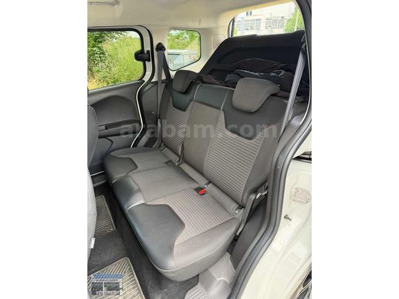 DURMAZ AUTO'DAN 2023 MODEL TİTANYUM PLAS 28 BİNDE HATASIZ BYSZ
