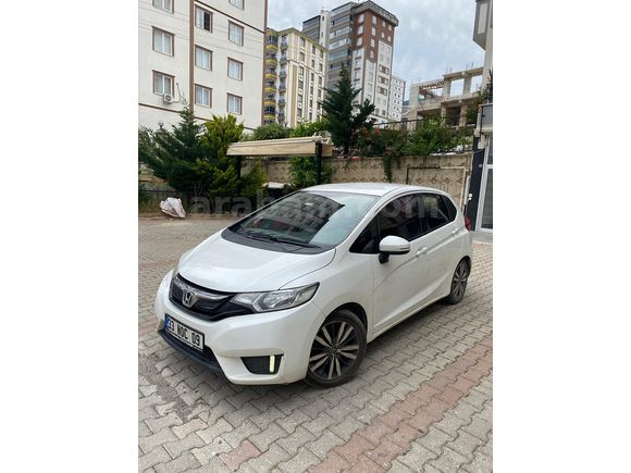 DEĞİŞENSİZ, BOYASIZ, HASAR KAYITSIZ HONDA JAZZ..