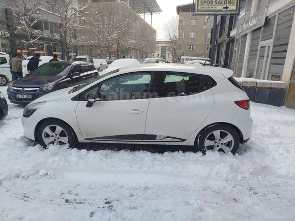 Sahibinden Renault Clio 1.2 Icon 2015 Model  130.000 km Beyaz