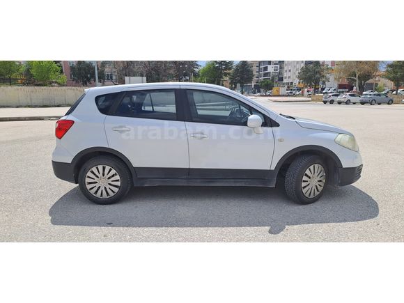 Sahibinden Suzuki SX4 S-Cross 1.6 GL 2013 Model 
