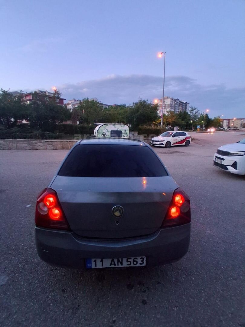 Sahibinden Geely Familia 1.5 Comfort 2009 Model Ankara 271.917 km Gri 5