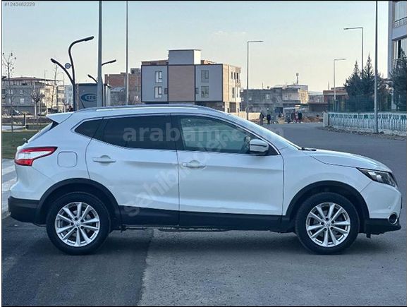 ACİL!!! Memurdan  Qashqai 1.6 dCi Tekna Sky Pack 2016 Model 