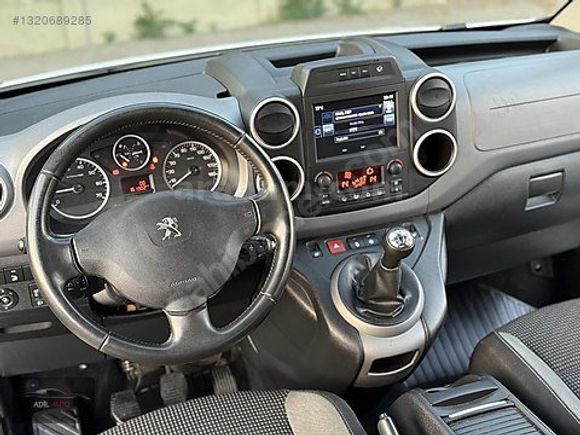 2016 MODEL CAM TAVANLI EN DOLUSU 161 BİN KM'DE