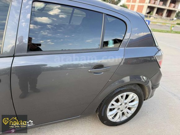 2009 HATASIZ / 237 BİN KM'de / 1,6 ENJOY ELG