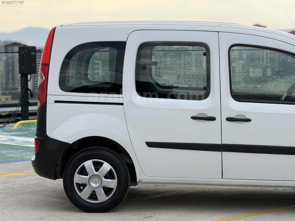 KANGOO 3..DEĞİŞENSİZ..BOYASIZ..ÇİFT SÜRGÜ..TEK KAPAK.KLIMALI